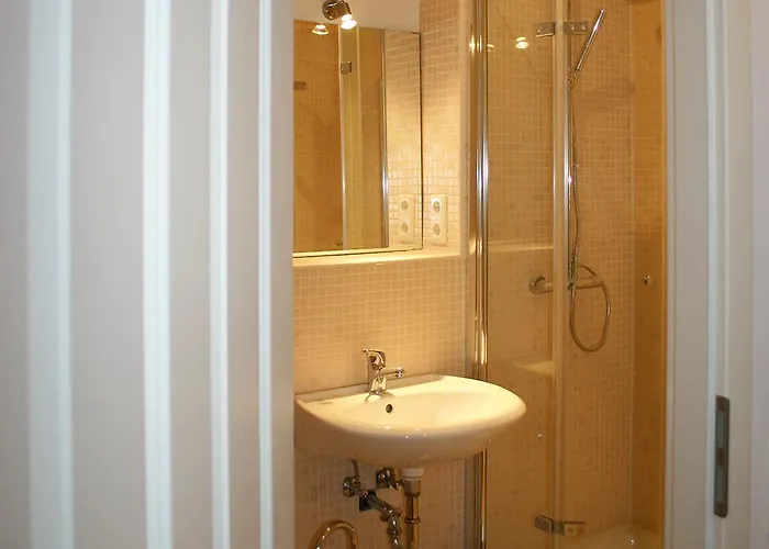 Koenigstrasse アパート